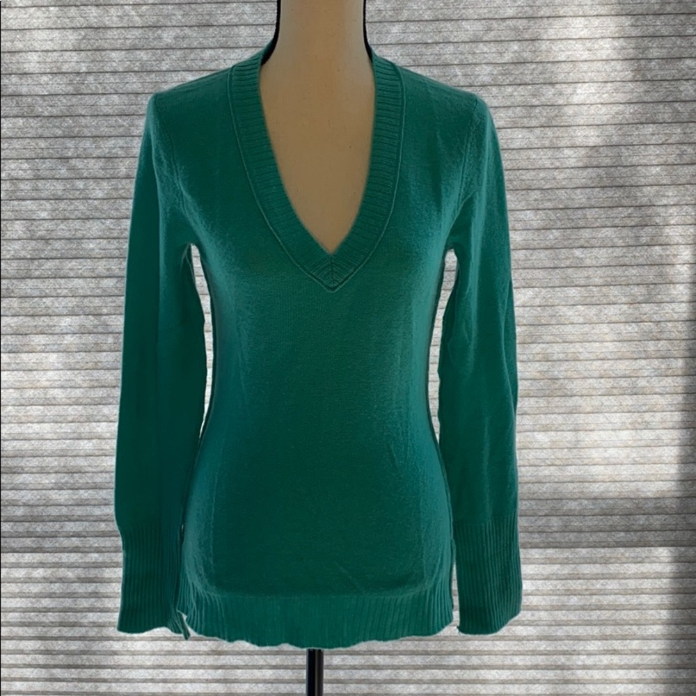 Aqua 100% Cashmere Sweater Sz M